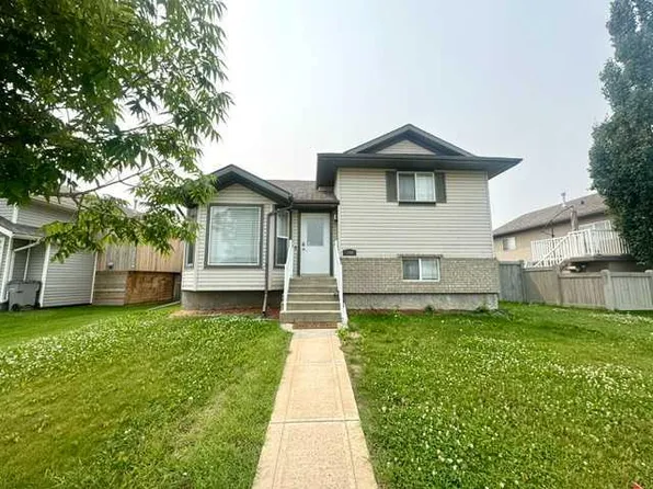 140 S Pinnacle Blvd, Grande Prairie, AB T8W 2V7