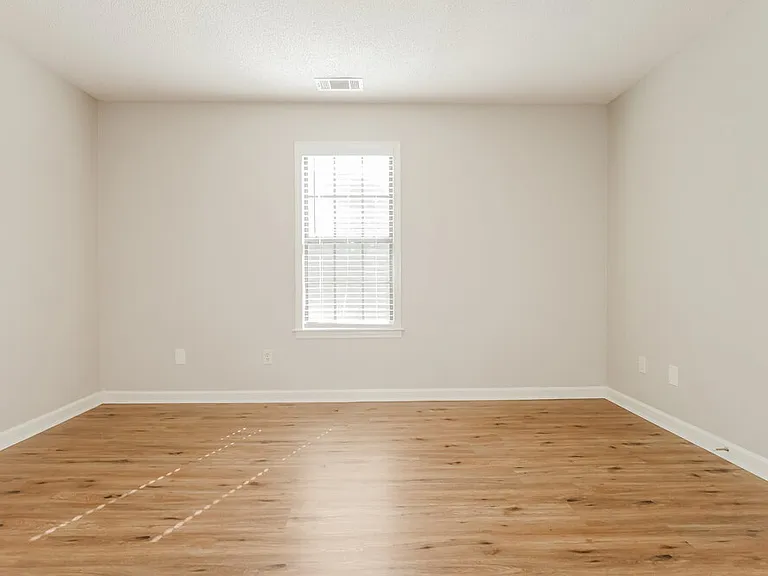 7896 Jills Creek Dr — Photo 15