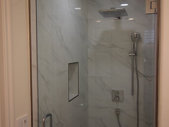 5th image of 19601 Ladera Ct