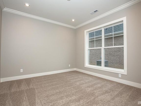 5th image of 6997 Ironwood Cir