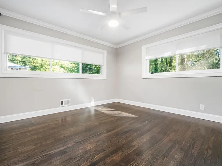2604 Sunny Ln SE — Photo 19
