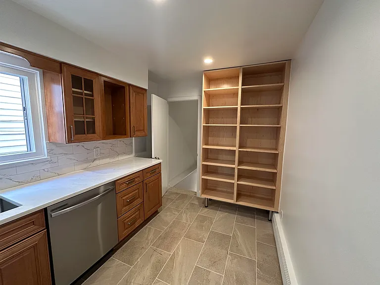 219 Cliff St #1 — Photo 6