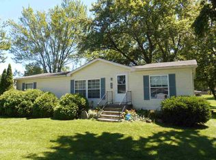 501 W Market St, Pierceton, IN