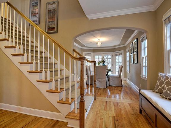 4th image of 950 Terra Bella Ave