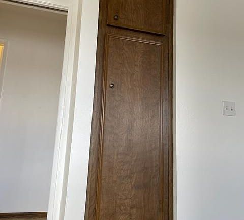 3rd image of 345 W Park Ave APT B