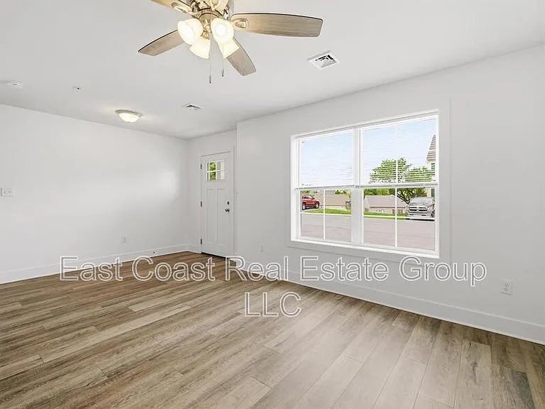 8780 Hillside Way — Photo 12