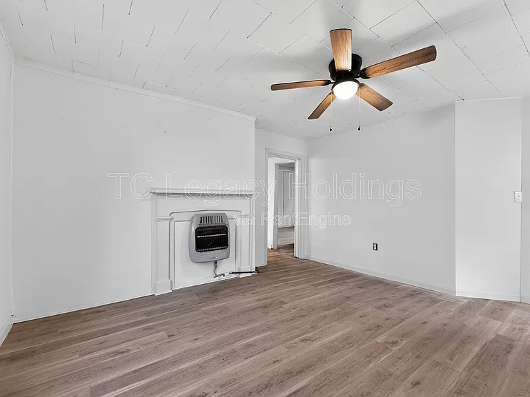 44 Holbert Ave — Photo 13