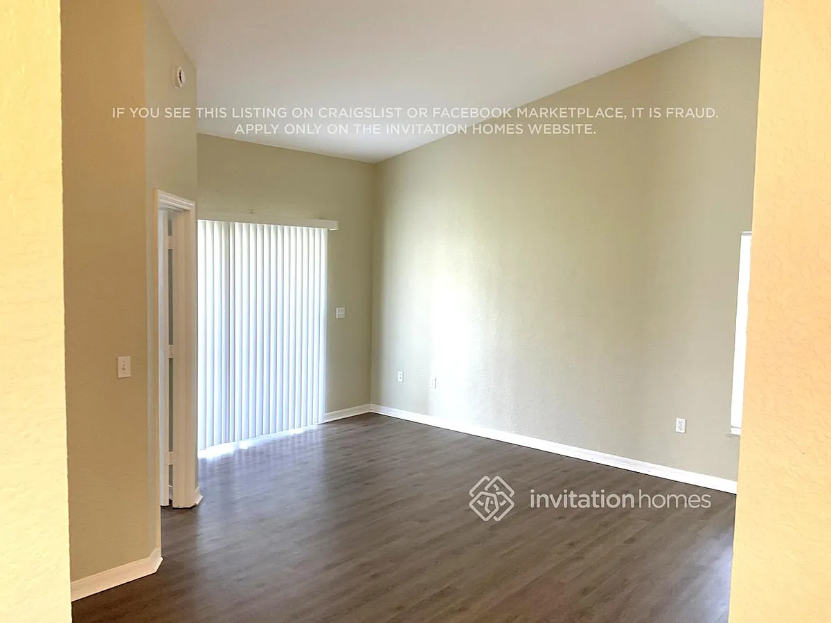 Building Photo - 1077 Merrimack Blvd