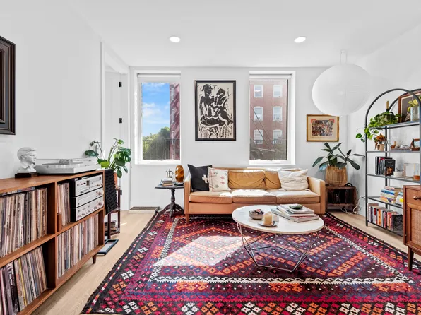 159 Franklin Street image 1 of 13