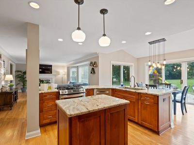 18390 High Meadow Dr, Brookfield, WI, 53045