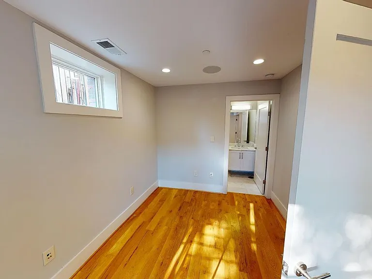 2827 Sherman Ave NW #B — Photo 6