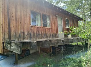 29 Ridge Rd, Centennial, WY 82055