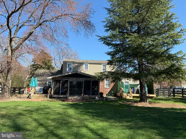3312 Holloman Rd, Falls Church, VA 22042