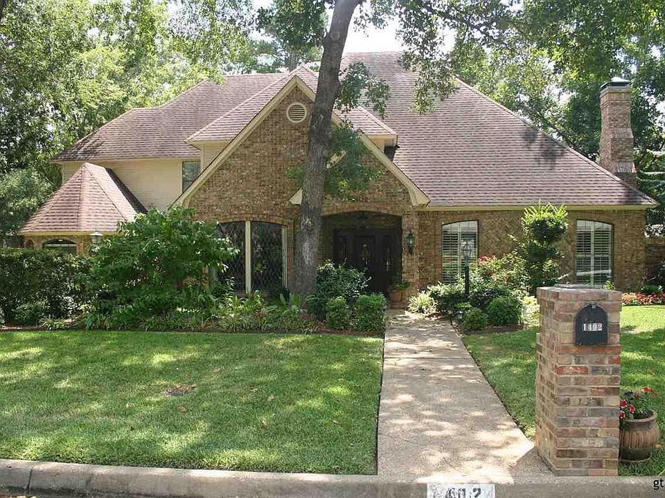 1st image of 1402 Woodlands Dr