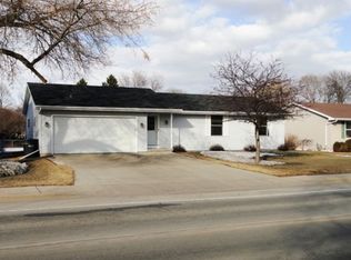 545 E Allouez Ave, Green Bay, WI 54301