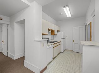 851 N Clarkson St #B, Denver, CO 80218