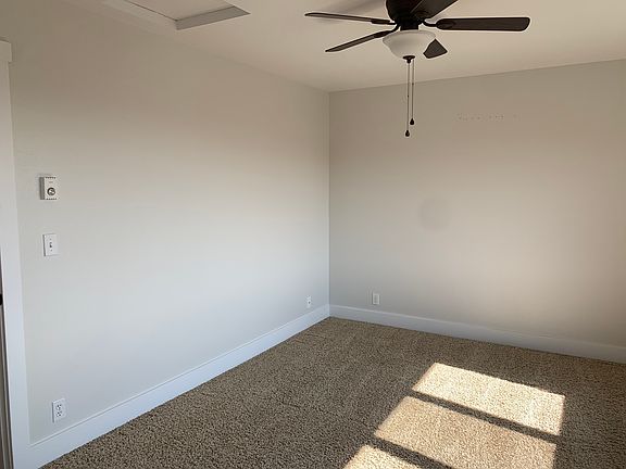 4th image of 523 Coventry Ct