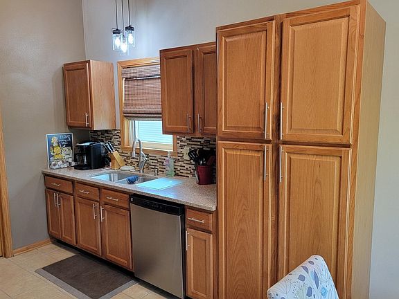 5th image of 12255 Meadow Dr