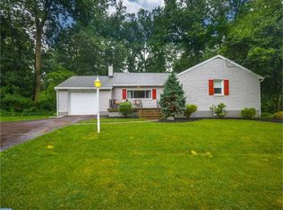 2365 Mill Pond Rd, Quakertown, PA 18951