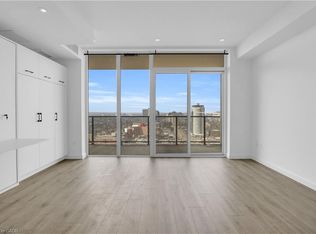 741 King St #1711, Kitchener, ON N2G0E9