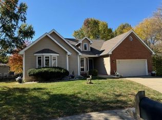 1957 Larkspur Dr, Liberty, MO 64068