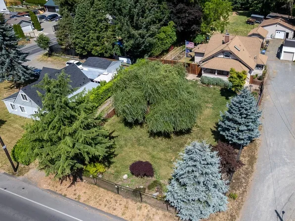 8515 Golden Given Road E, Tacoma, WA 98445