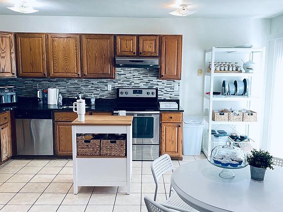 5th image of 1514 Isaacs Ct