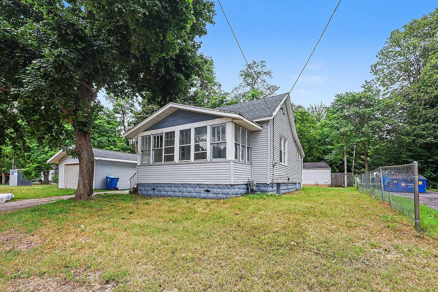1 bed, 572 sqft, $900 — Photo 1