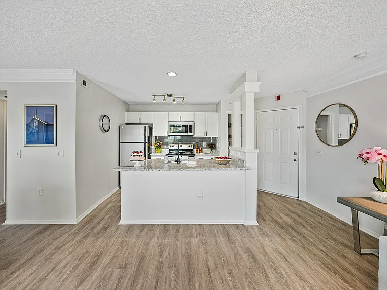 The Park at Portofino Apartments — Photo 24