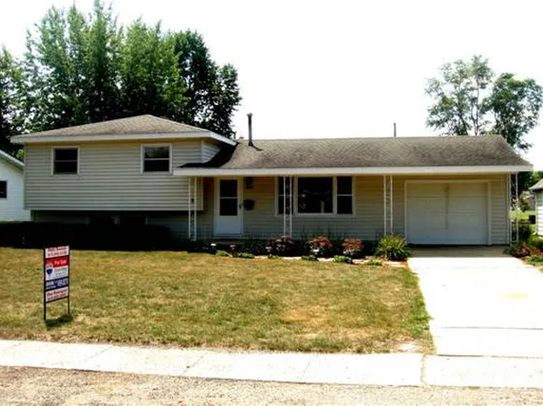 1413 Bennett Dr, Rock Falls, IL 61071