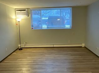 1881 Mechanic Ave #107, Saint Paul, MN 55119