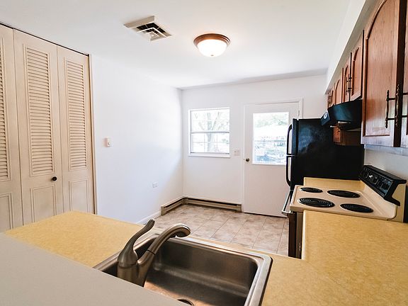 5th image of 7108 Lexington Ln #7108-FOX