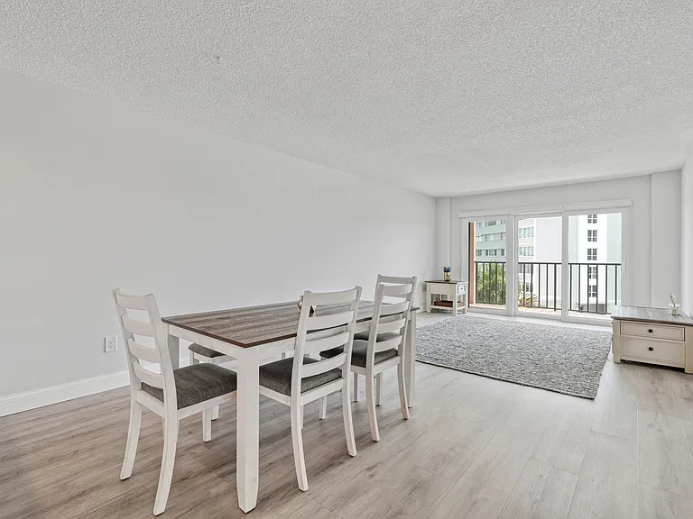 51 Island Way #411 — Photo 10