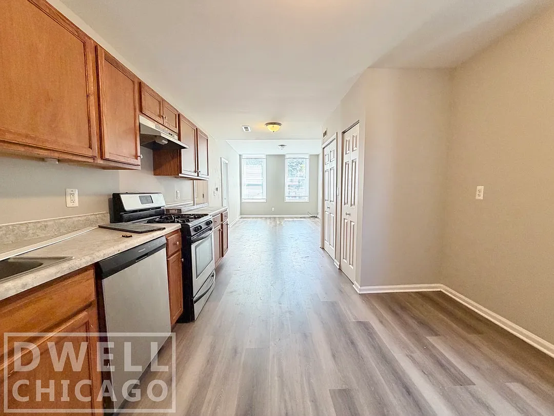 2 bed, 925 sqft, $1,475 — Photo 1