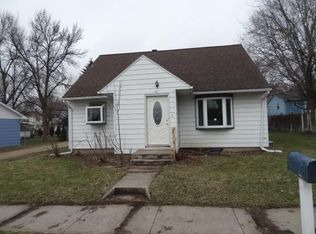 407 W 2nd Ave, Goodhue, MN 55027