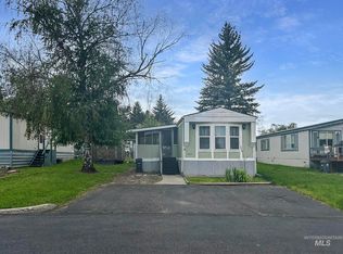 411 N Almon #219, Moscow, ID 83843