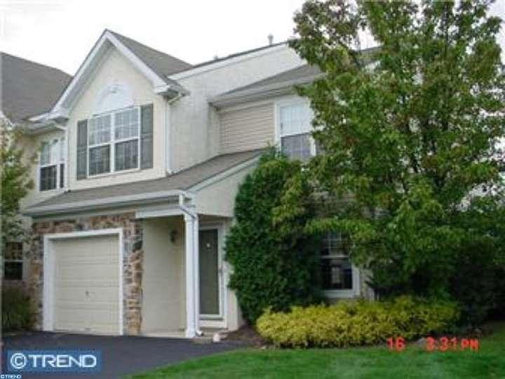 2nd image of 1433 Sweetbriar Dr