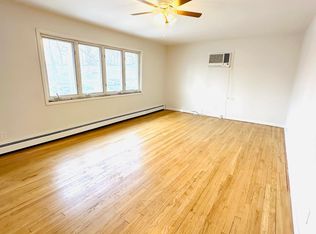 224 6th St FLOOR 2, Palisades Park, NJ 07650