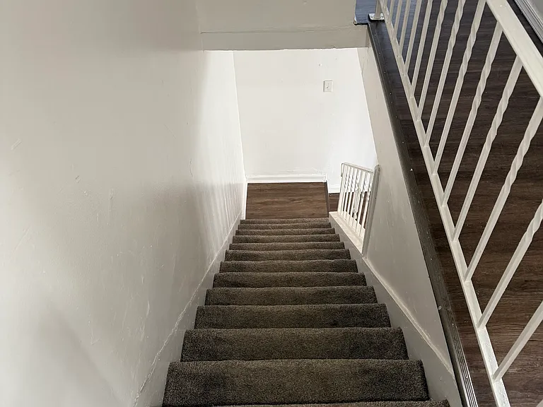 121-123 W Dorrance St — Photo 5