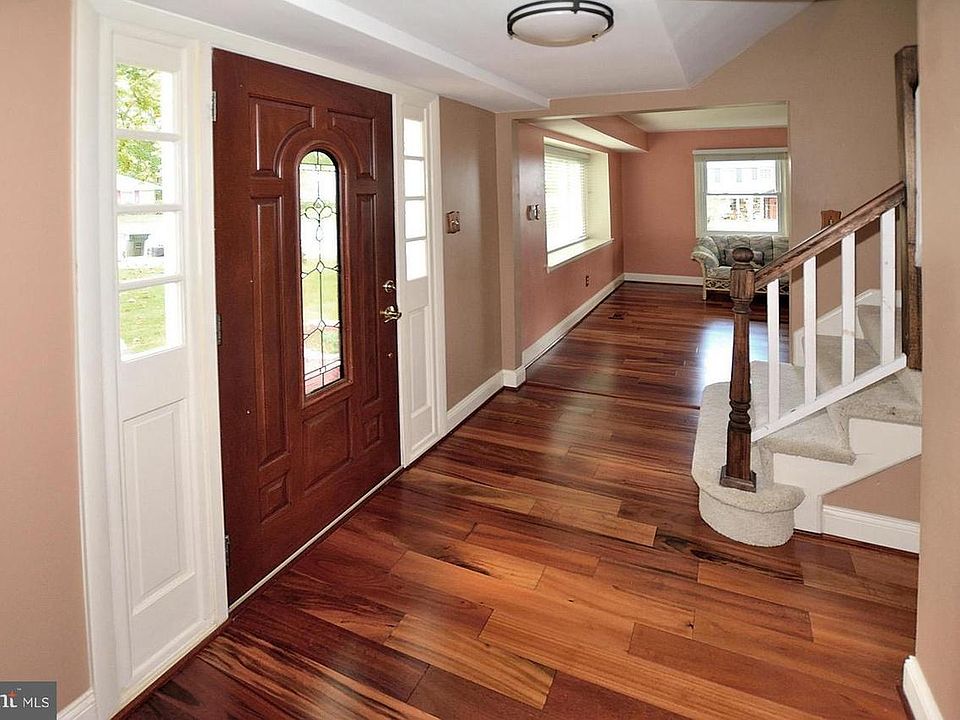 1st image of 12810 Melville Ln