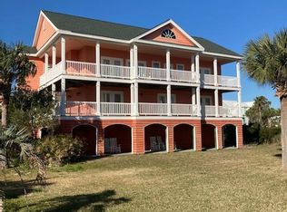 2 Scallop Ct, Saint Helena Island, SC 29920