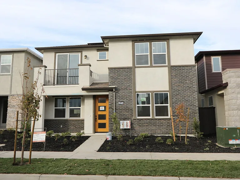 2973 Honey Opal Ave — Photo 2