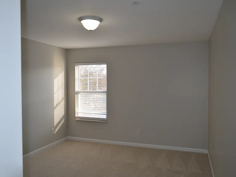 1401 Peppermint Ln — Photo 22