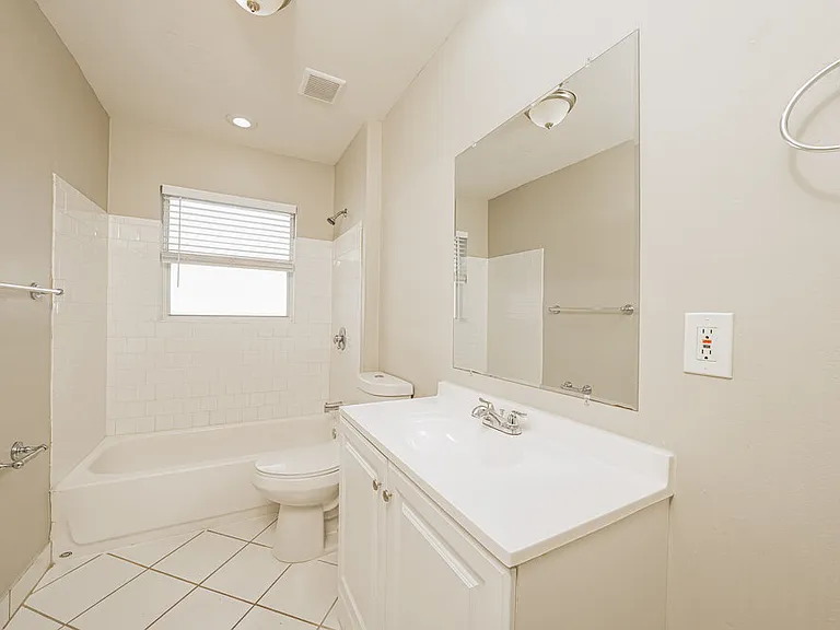 4075 Sabal Lakes Rd — Photo 14