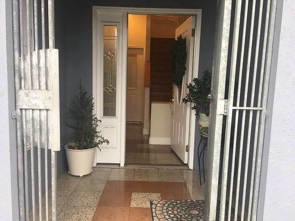 1st image of 207 Velasco Ave