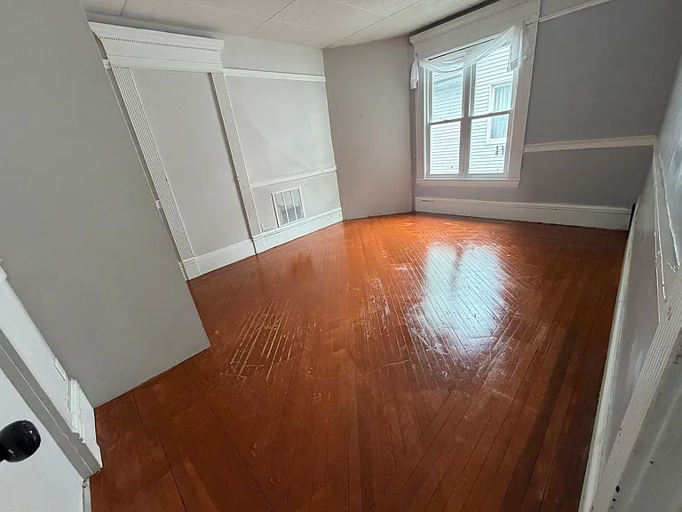 21 Merwin St #2 — Photo 6