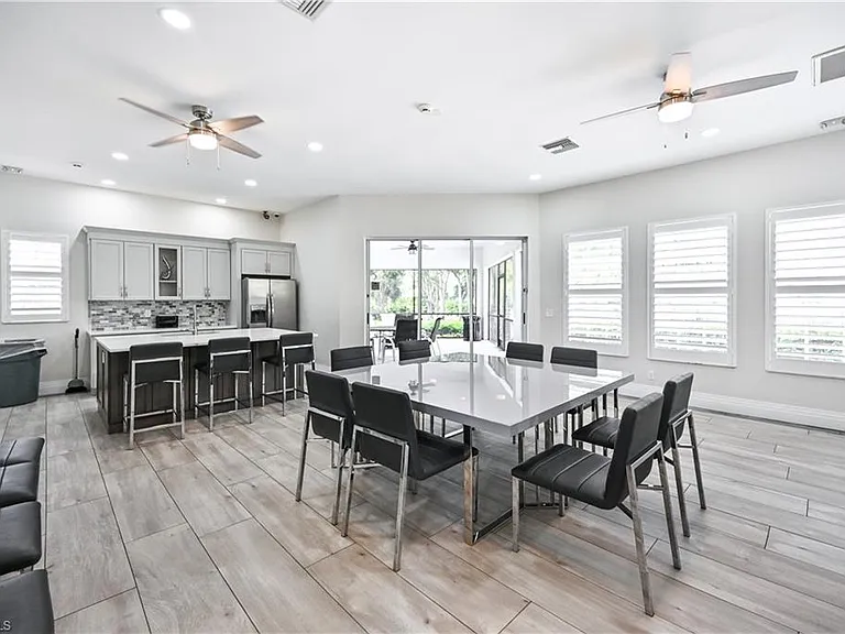 6453 Autumn Woods Blvd — Photo 33