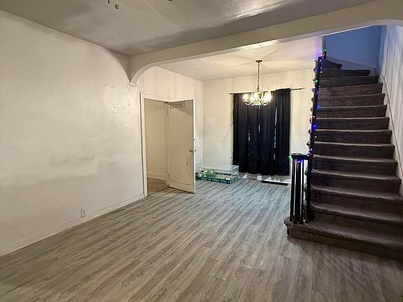 4th image of 503 Orchard Ave