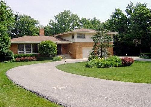 1st image of 2749 Chariot Ln
