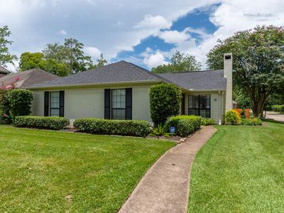 13 Sandelwood Trl, Beaumont, TX, 77706